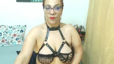 Snapshot of madame_desire_ chatting on 05-14-26, 02:02 madame_desire_ online show from 05-14-26, 02:02