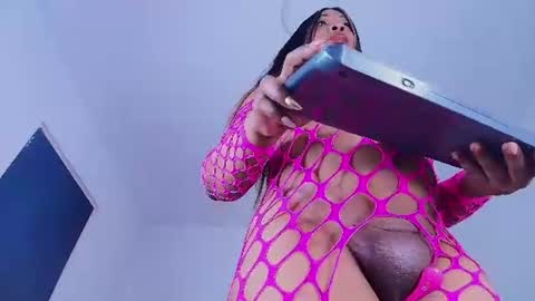 Snapshot of madame_ebony chatting on 07-26-26, 11:50 Gabriela - Madameebony online show from 07-26-26, 11:50