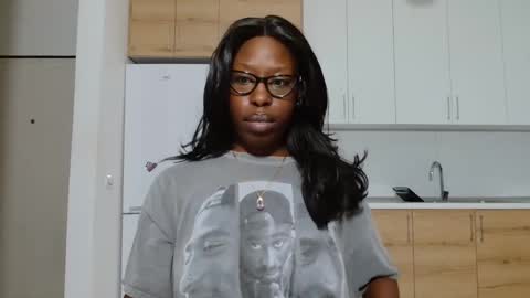 YourMadamIndigo online show from 10-13-25, 03:34