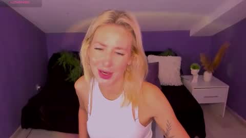 Evelyn online show from 10-05-25, 06:23