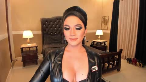 Alison Kloss online show from 03-08-25, 03:17