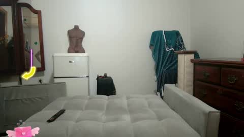 Snapshot of madammix76 chatting on 10-09-25, 08:56 Madammix769 online show from 10-09-25, 08:56