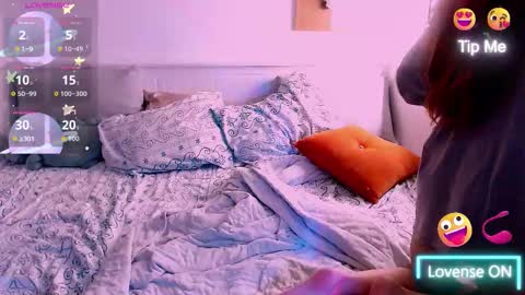 Snapshot of madcatberry chatting on 12-20-25, 05:47 alex online show from 12-20-25, 05:47