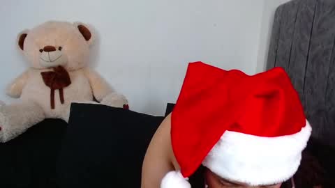 Maddie and Chelsea online show from 12-28-24, 02:43