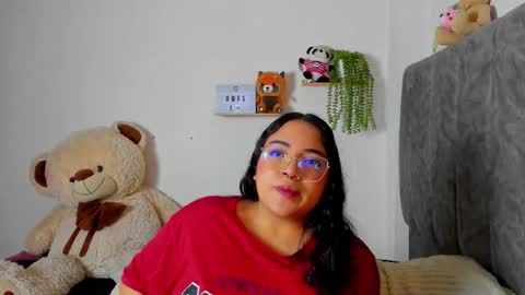 Maddie and Chelsea online show from 01-12-26, 05:40