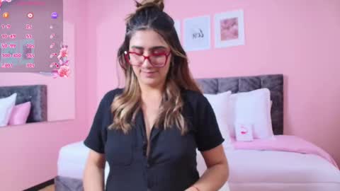 Maddie online show from 11-18-25, 08:02