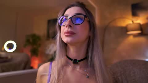 Maddie online show from 04-12-26, 06:35