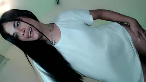 Snapshot of maddiejackson chatting on 01-27-25, 11:22 Im ZY DONT FORGET TO FOLLOW ME - online show from 01-27-25, 11:22