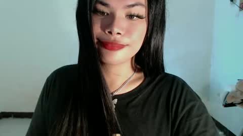 Snapshot of maddiejackson chatting on 02-12-25, 07:23 Im ZY DONT FORGET TO FOLLOW ME - online show from 02-12-25, 07:23