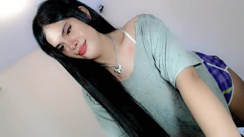 Snapshot of maddiejackson chatting on 03-09-25, 01:48 Im ZY DONT FORGET TO FOLLOW ME - online show from 03-09-25, 01:48