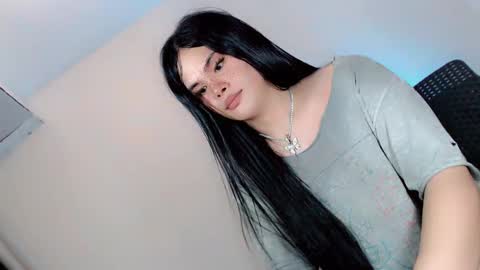 Snapshot of maddiejackson chatting on 03-11-25, 01:01 Im ZY DONT FORGET TO FOLLOW ME - online show from 03-11-25, 01:01