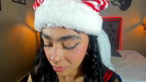 Maddie online show from 12-15-24, 06:37