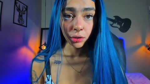 Maddie online show from 02-05-25, 01:00