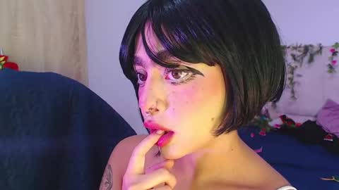 Maddie online show from 10-19-25, 10:21