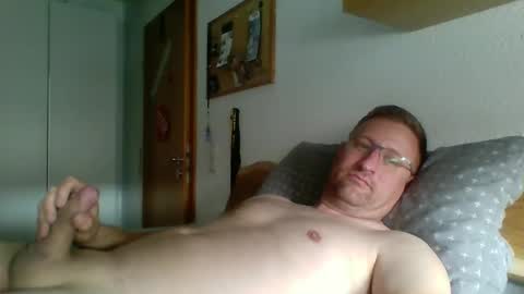 Snapshot of maddin8891 chatting on 06-06-26, 11:26 Maddin online show from 06-06-26, 11:26