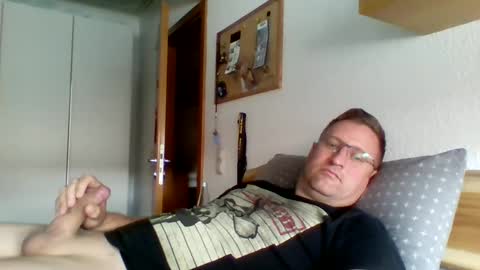 Snapshot of maddin8891 chatting on 06-09-26, 12:50 Maddin online show from 06-09-26, 12:50