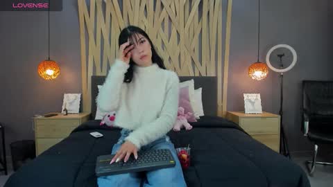 Snapshot of maddison_foxxx chatting on 02-24-26, 12:25 Madisson online show from 02-24-26, 12:25