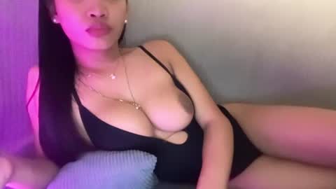 Snapshot of maddison_jade chatting on 06-11-26, 10:19 maddison_jade online show from 06-11-26, 10:19