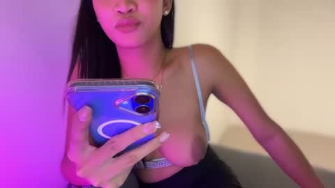 Snapshot of maddison_jade chatting on 06-25-26, 06:12 maddison_jade online show from 06-25-26, 06:12