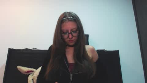 Maddy UwU online show from 11-06-25, 11:15