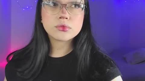   Please followme and rate me your thumbs up online show from 12-17-25, 08:48