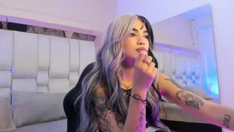 Snapshot of maddyperez8 chatting on 06-11-26, 07:34 BELLA online show from 06-11-26, 07:34