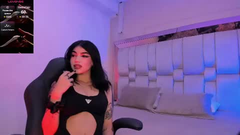 Snapshot of maddyperez8 chatting on 06-30-26, 07:59 BELLA online show from 06-30-26, 07:59