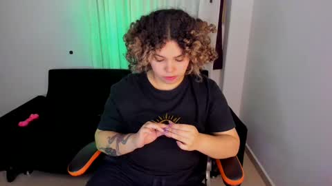 madelaine_taylor online show from 12-30-24, 02:20