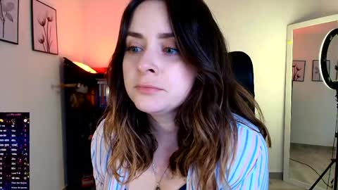 Snapshot of madelamee chatting on 04-24-26, 10:23 madelamee online show from 04-24-26, 10:23