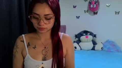 Snapshot of madeleine_2018 chatting on 05-21-26, 10:11 sofia online show from 05-21-26, 10:11