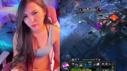 Snapshot of madeleine_shinobi chatting on 02-22-25, 12:16 Emily Only Fans online show from 02-22-25, 12:16