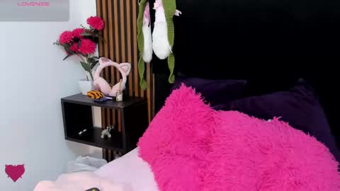 Snapshot of madelin_clerk chatting on 12-02-24, 08:00 Madelin Clerk online show from 12-02-24, 08:00