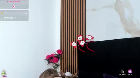 Snapshot of madelin_clerk chatting on 12-28-24, 09:30 Madelin Clerk online show from 12-28-24, 09:30