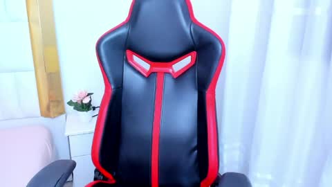 Madeline online show from 04-09-26, 01:05