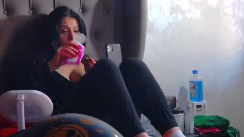 Snapshot of madelynvelure chatting on 11-01-25, 06:26 madelynvelure online show from 11-01-25, 06:26