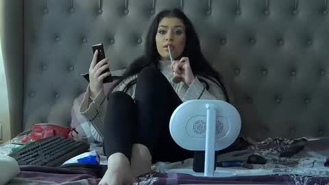 madelynvelure online show from 11-16-25, 07:25