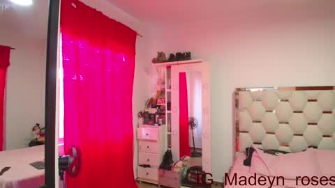 madelyn roses online show from 01-07-25, 08:10