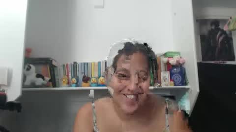 Snapshot of madfeather chatting on 10-16-25, 09:27 Letty online show from 10-16-25, 09:27