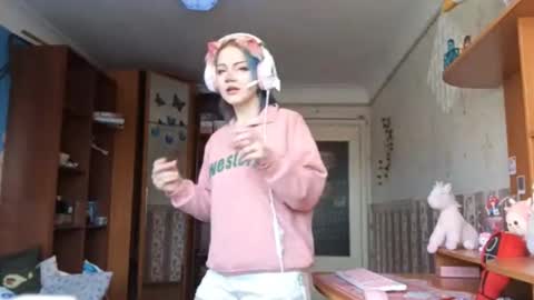 Snapshot of madgezari chatting on 02-03-26, 06:22 Alice Kaneki online show from 02-03-26, 06:22