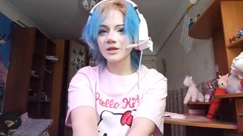 Snapshot of madgezari chatting on 02-04-26, 11:27 Alice Kaneki online show from 02-04-26, 11:27