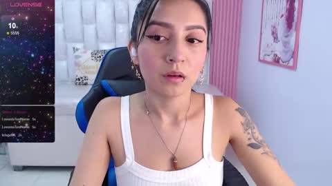 Snapshot of madhison_klain_s chatting on 03-04-25, 08:27 Madhison online show from 03-04-25, 08:27