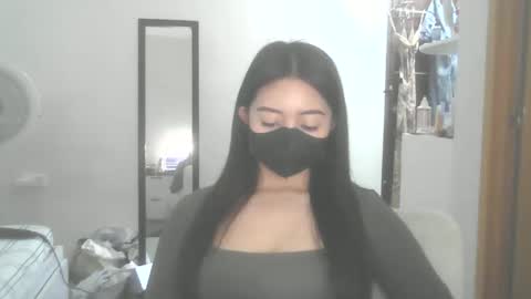 Snapshot of madi_perez chatting on 03-28-26, 02:49 Madi online show from 03-28-26, 02:49