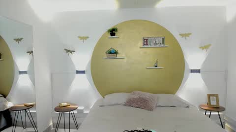 MADISON  online show from 11-10-25, 11:53