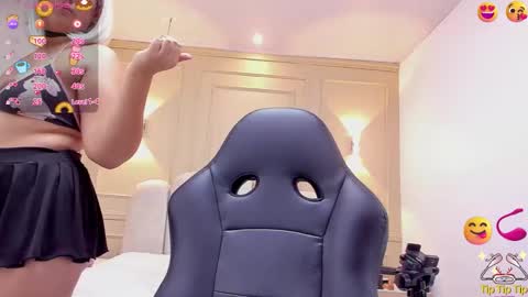 Snapshot of madison_rowan chatting on 03-05-26, 03:24 MADI online show from 03-05-26, 03:24