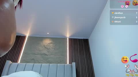 Snapshot of madison_rowan chatting on 04-06-26, 04:46 MADI online show from 04-06-26, 04:46