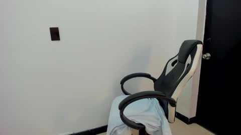 M A D I S O N online show from 05-15-26, 01:07