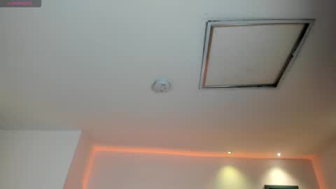 Maddi Collins online show from 02-11-26, 07:08