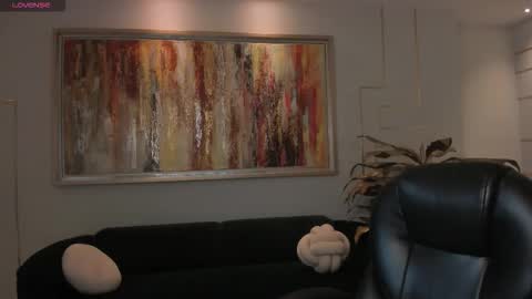 Maddi Collins online show from 02-12-26, 12:00