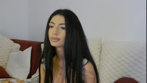 Snapshot of madisondesire chatting on 06-07-26, 01:26 Madison online show from 06-07-26, 01:26