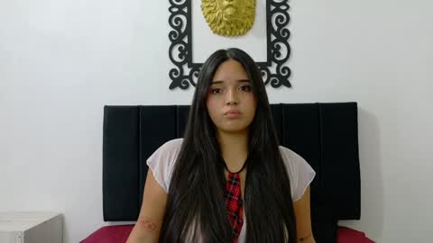 Snapshot of madisonharlow chatting on 06-01-26, 08:43 madisonharlow online show from 06-01-26, 08:43